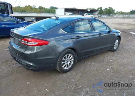 2017 Ford Fusion S z USA, uszkodzony, nr VIN 3FA6P0G70HR161314